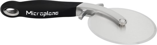 Microplane Pizzasnijder Pro - Zwart- Met deegprikker