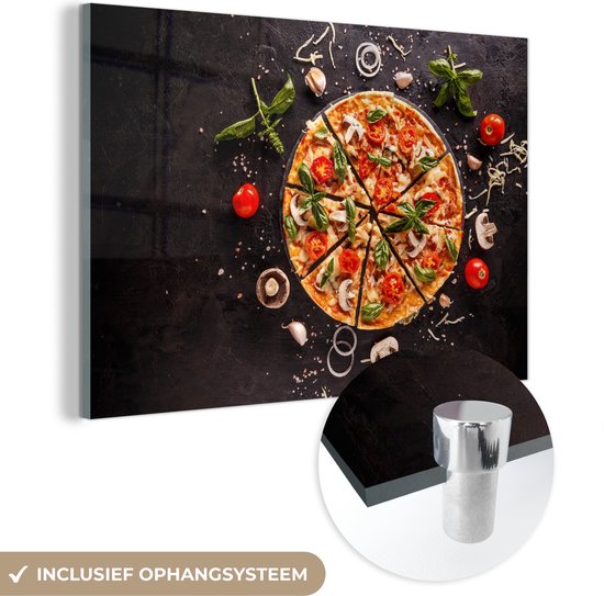 MuchoWow® Glasschilderij 150x100 cm - Schilderij acrylglas - Pizza - Groente - Kruiden - Keuken - Industrieel - Foto op glas - Schilderijen